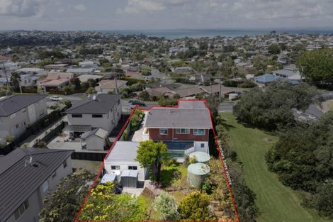 Photo of property in 12 Stanmore Bay Road, Stanmore Bay, Whangaparaoa, 0932