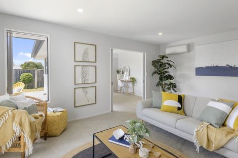 Photo of property in 10 Puhara Avenue, Parklands, Christchurch, 8083