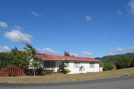 Photo of property in 80 Gillespies Road, Birchville, Upper Hutt, 5018