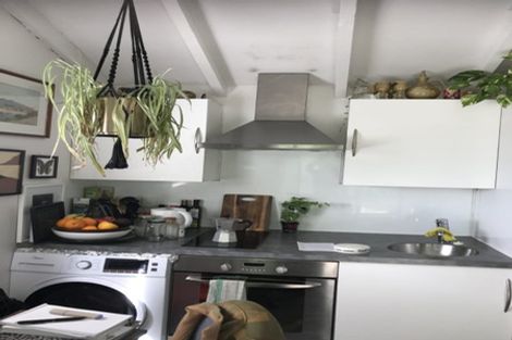 Photo of property in 64 Mitchell Street, Brooklyn, Wellington, 6021