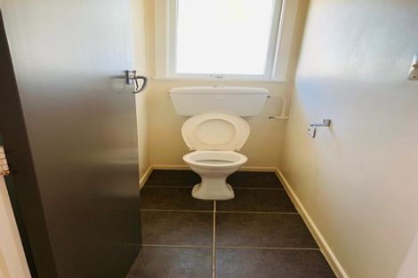 Photo of property in 14 Cargill Street, Papakura, 2110