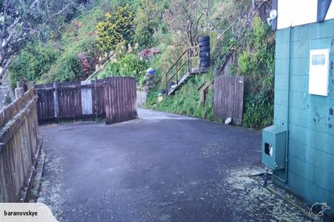 Photo of property in 8 Korokoro Road, Korokoro, Lower Hutt, 5012