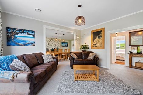 Photo of property in 111 Clifford Road, Eltham, 4322