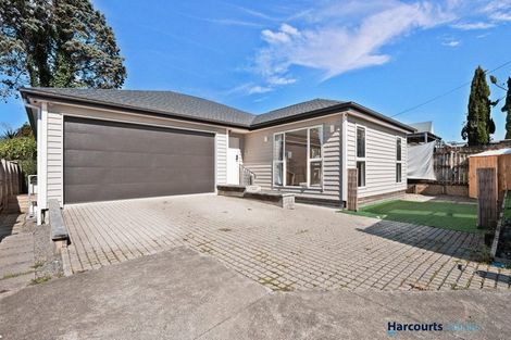 Photo of property in 25a Larnoch Road, Henderson, Auckland, 0610