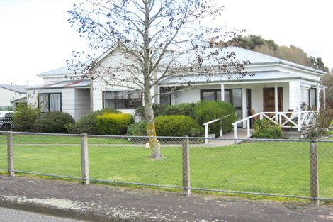Photo of property in 7 Rathbone Street, Waipawa, 4210