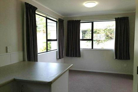 Photo of property in 6 Bluff Close, Kelson, Lower Hutt, 5010