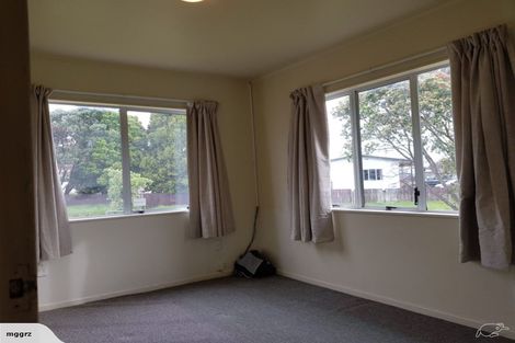 Photo of property in 32 Heathdale Crescent, Papakura, 2110
