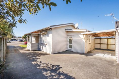 Photo of property in 1/4 Oxford Street, Hokowhitu, Palmerston North, 4410