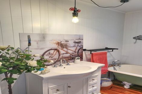 Photo of property in 43 Waiomu Valley Road, Waiomu, Thames, 3575