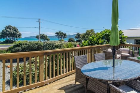 Photo of property in 93 Marine Parade, Paraparaumu Beach, Paraparaumu, 5032