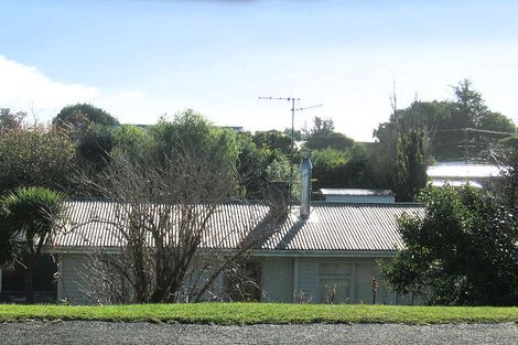 Photo of property in 7 Francis Road, Paraparaumu Beach, Paraparaumu, 5032