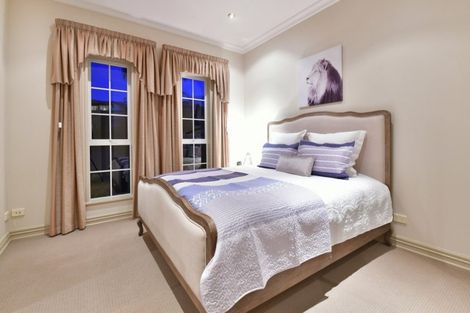 Photo of property in 5 Grovenor Drive, Orewa, 0931