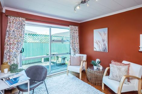 Photo of property in 23 Kaka Road, Raumati Beach, Paraparaumu, 5032