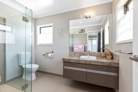 Photo of property in 4 Saratoga Court, Papamoa Beach, Papamoa, 3118