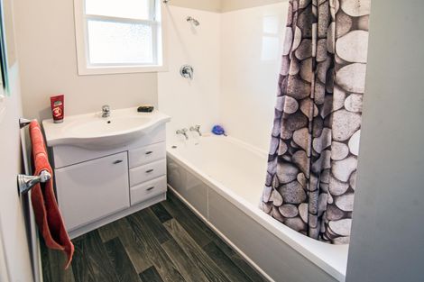 Photo of property in 160 Cole Street, Masterton, 5810