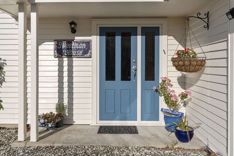 Photo of property in 1971 East Coast Road, Stillwater, Silverdale, 0993