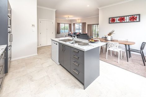 Photo of property in 10 Gonville Avenue, Gonville, Whanganui, 4501