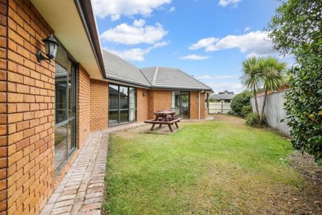Photo of property in 36 Orlando Crescent, Waimairi Beach, Christchurch, 8083