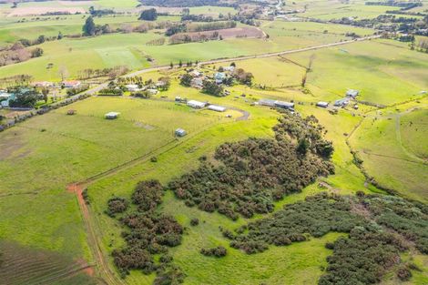 Photo of property in 67 Muriwai Valley Road, Muriwai, Waimauku, 0881