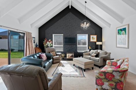 Photo of property in 185 West Belt, Rangiora, 7400