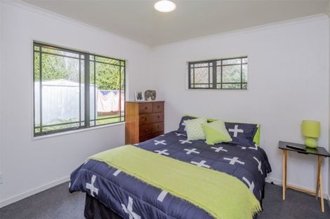 Photo of property in 10 Clifford Close, Levin, 5510