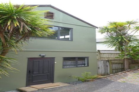 Photo of property in 1/44 Fields Parade, Oteha, Auckland, 0632