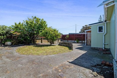 Photo of property in 34 Norfolk Street, Patea, 4520