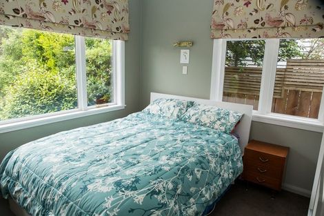 Photo of property in 4 Omar Street, Khandallah, Wellington, 6035