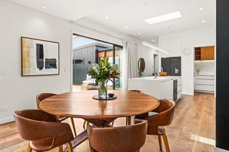 Photo of property in 2 Hikawera Drive, Frimley, Hastings, 4120