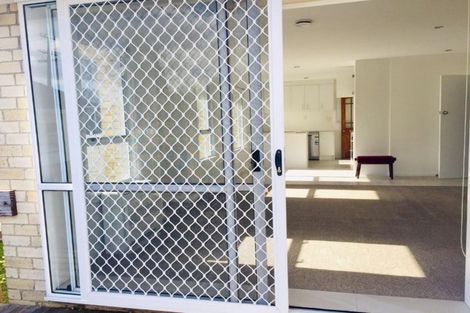 Photo of property in 20 Rogan Street, Mount Roskill, Auckland, 1041