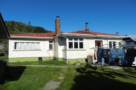 Photo of property in 22 Shakespeare Street, Greymouth, 7805