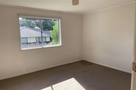 Photo of property in 2/26 Ludlow Terrace, Totara Vale, Auckland, 0627