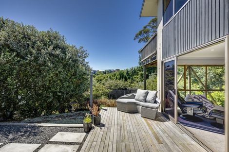 Photo of property in 4 Bracken Street, Hospital Hill, Napier, 4110