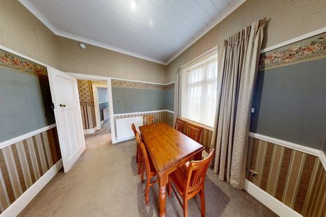 Photo of property in 215 Bridge Street, Bulls, 4818