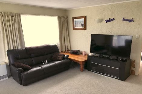 Photo of property in 3 Ayton Drive, Whitby, Porirua, 5024
