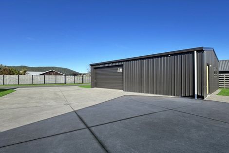 Photo of property in 46 Montgomery Crescent, Kinloch, Taupo, 3377