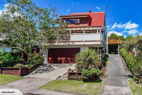Photo of property in 1/3 Lynngate Place, Hillcrest, Auckland, 0627
