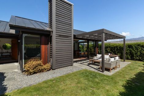 Photo of property in 34 Rannoch Drive, Jacks Point, Queenstown, 9371