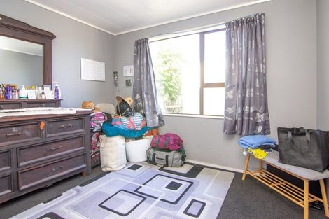 Photo of property in 8 Newton Place, Westbrook, Palmerston North, 4412