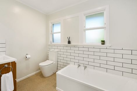 Photo of property in 51 Lytton Street, Glenholme, Rotorua, 3010