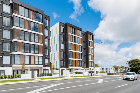 Photo of property in Frank Sargeson Apts, 402/80 Anzac Street, Takapuna, Auckland, 0622
