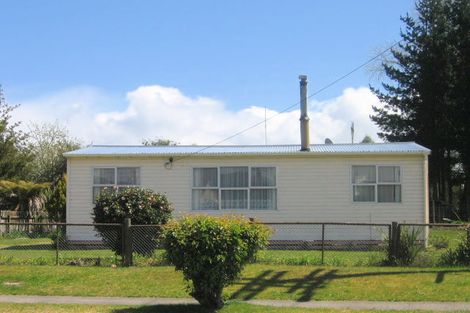 Photo of property in 19 Rangatira Drive, Mangakino, 3421