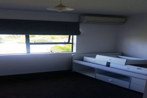 Photo of property in 1/32 Killarney Avenue, Torbay, Auckland, 0630