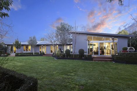 Photo of property in 19 Hadlow Place, Burnside, Christchurch, 8041