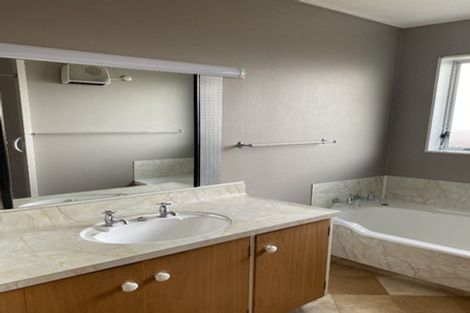 Photo of property in 3/302 Sylvan Road, Parkvale, Hastings, 4122