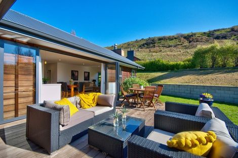 Photo of property in 6 Trench Hill Road, Frankton, Queenstown, 9371