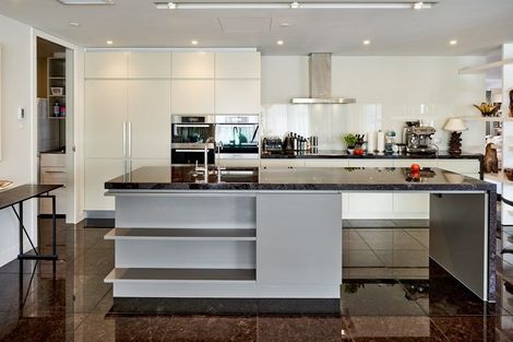 Photo of property in Clyde Quay Wharf, 2b/6 Clyde Quay Wharf, Te Aro, Wellington, 6011