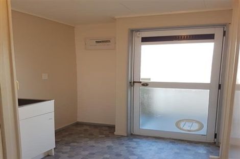 Photo of property in 54 Shamrock Street, Takaro, Palmerston North, 4412