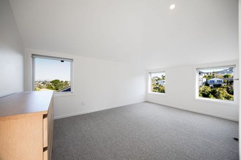Photo of property in 34 Parr Terrace, Castor Bay, Auckland, 0620