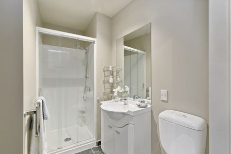 Photo of property in Atrium Towers, 1q/154 The Terrace, Wellington Central, Wellington, 6011